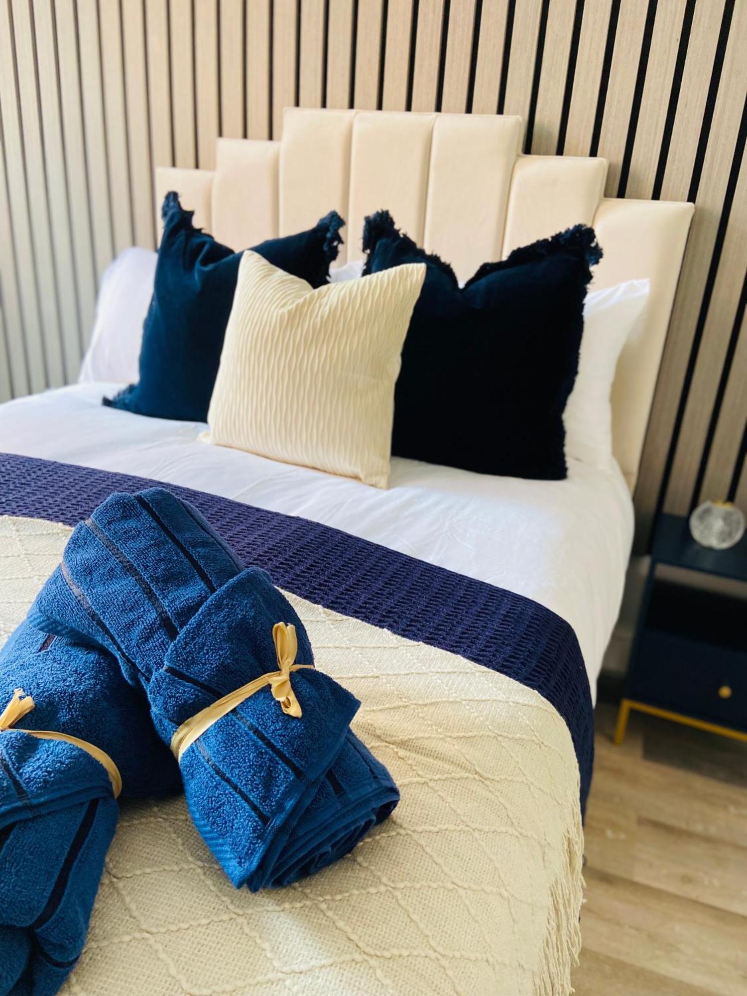 Luxury Shoreditch Apartment 런던 외부 사진