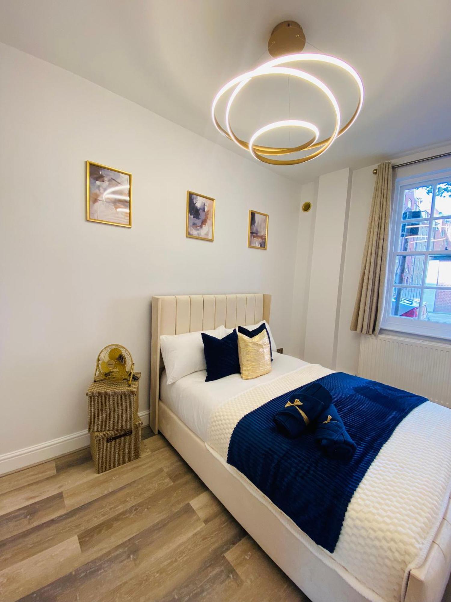 Luxury Shoreditch Apartment 런던 외부 사진